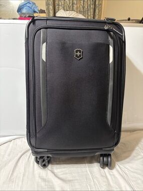 Victorinox Black Softshell Carry-On Spinner with Grey Accents